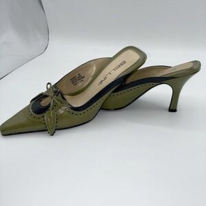 Bellini Womens 6M Pointed Toe Kitten Heel Olive Green Leather Bow Detail Y2K